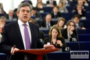 Gordon Brown vyle do Afganistanu alch 500 vojakov