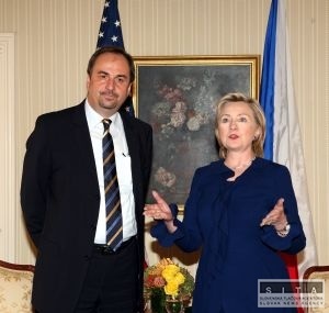 esko je pre USA dleitm spojencom, uviedla Clintonov