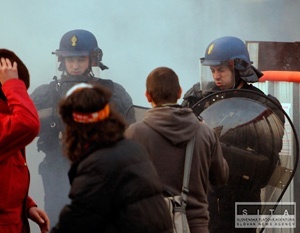 Franczska polcia zadrala 25 demontrantov