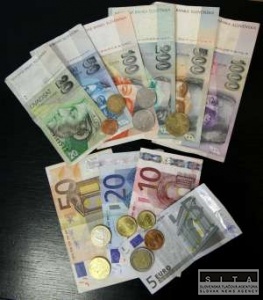 Koruna vo tvrtok zhodnotila pod 30,200 SKK/EUR