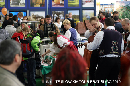 ilinsk samosprvny kraj sa prezentuje na vetrhu cestovnho ruchu ITF Slovakiatour Bratislava