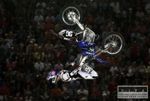 Adams vyhral v Londne a je krom FMX v roku 2009