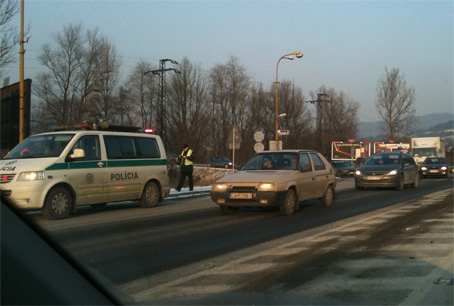 Policajn hliadky na Kysuciach 8.12.2010, jazdite opatrne