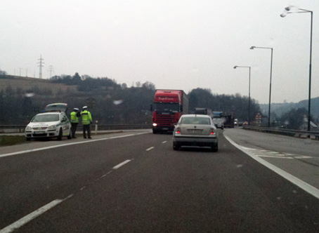 Policajn hliadky na Kysuciach 28.12.2010, jazdite opatrne