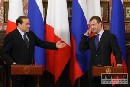 Medvedev sa hnev na NATO, vyzva na lepie vzahy