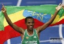  Bekele si trfa zdola Bolta na osemstovke