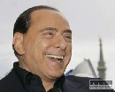 NEWSWEEK: Berlusconi je opit mocou, zvrhnite ho