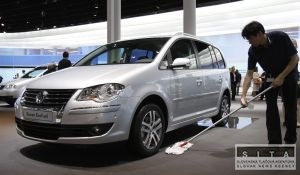 Volkswagen bude montova vozidl Touran v Indonzii