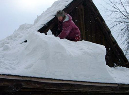 Skanzen Vychlovka a eleznica pod bielou prikrvkou 